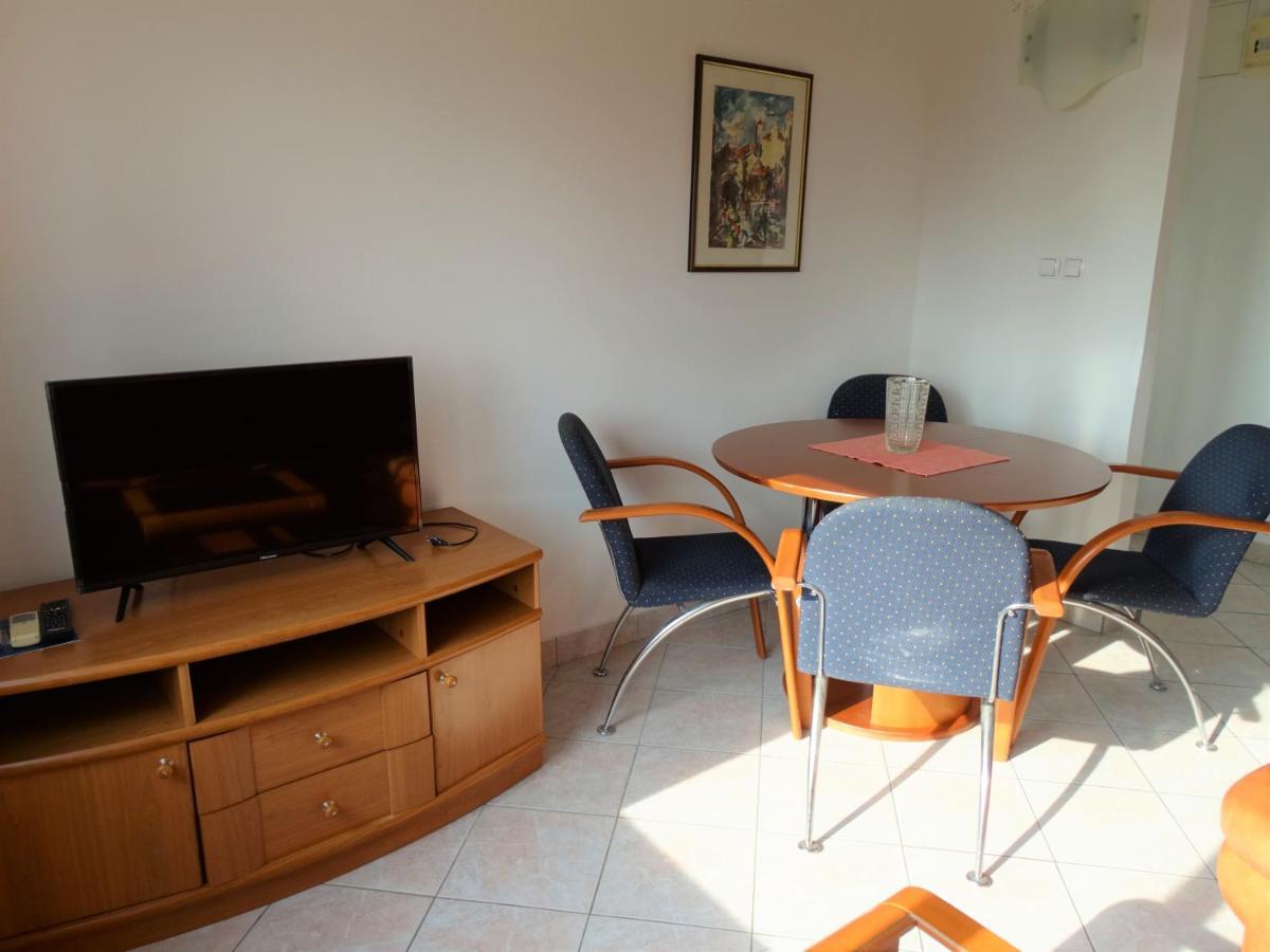Apartman Crikvenica 30214 - Zulich Exterior photo